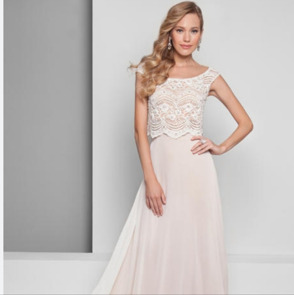 Terani two pieces ivory gown size 2